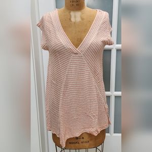 Flattering Anthropologie V-Neck Top EUC